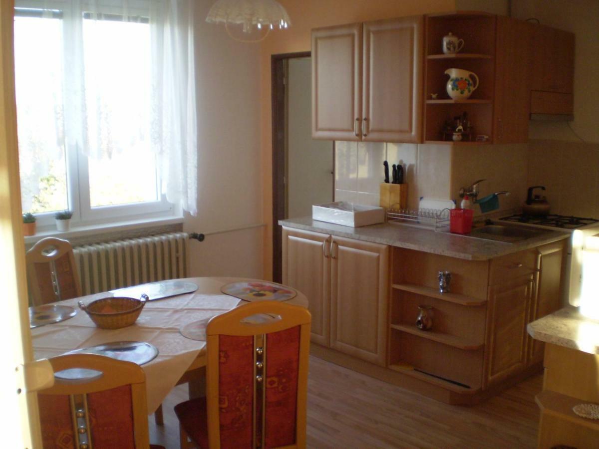 Hotel Ubytovani U Lazni à Třeboň Extérieur photo