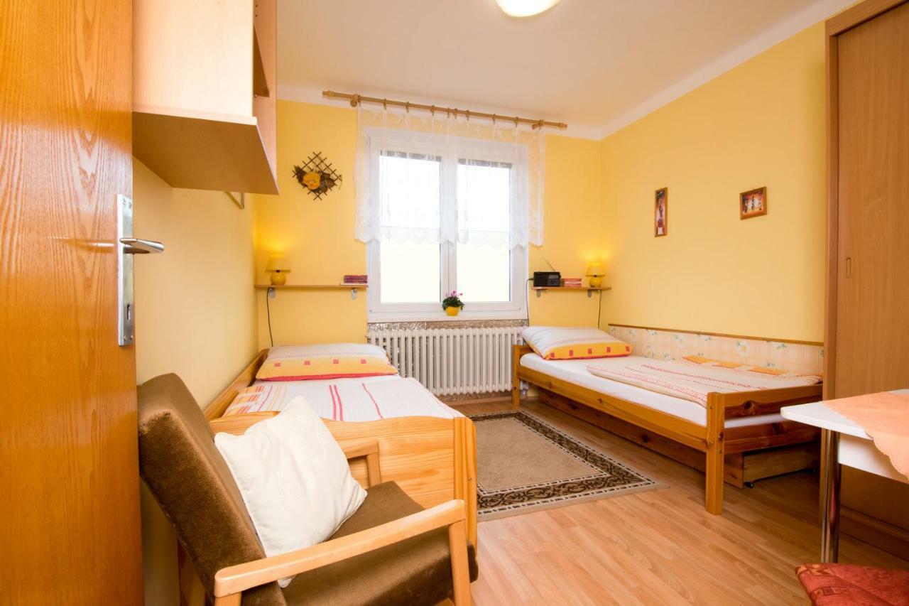 Hotel Ubytovani U Lazni à Třeboň Extérieur photo